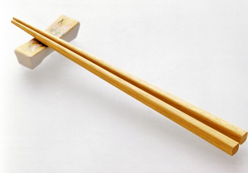 30种筷子仅5种标使用期限 专家建议筷子半年一