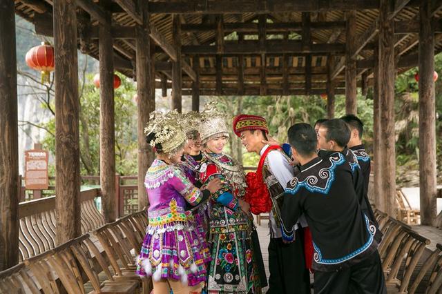 阿哥阿妹传统婚俗