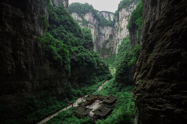 “一部手机游武隆“将亮相智博会 腾讯携手武隆打造全国首个区域级全域智慧旅游平台