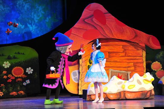 5月31日\/6月1日《魔镜白雪公主》