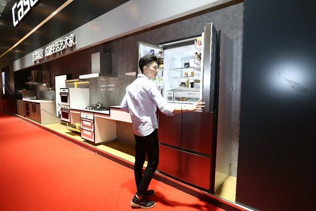 卡萨帝F+自由嵌入式冰箱获Leader创新奖_大渝网_腾讯网