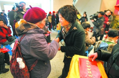 重庆团市委征集40爱心家庭 给留守儿童送温暖