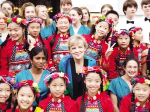 8岁女孩去维也纳比赛 想爸妈6天打3000国际长