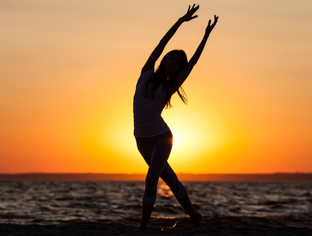 简单运动操 轻松瘦身体