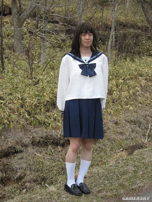 日本暴露癖交警COS<em>女</em>水手 电梯内猥亵<em>女学生</em>