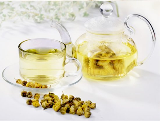 秋季泡茶选菊花 补水润燥抗病毒