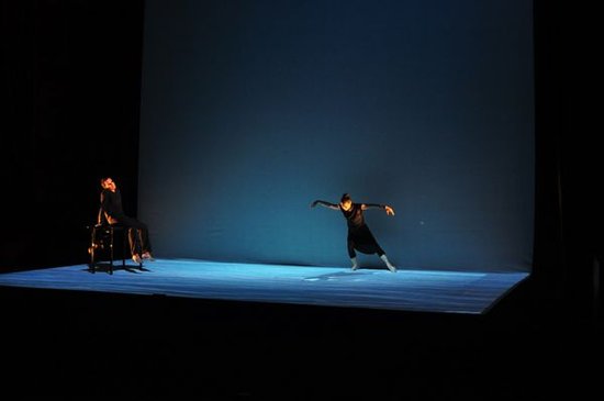 法国多媒体当代舞《运动学》首演重庆天地