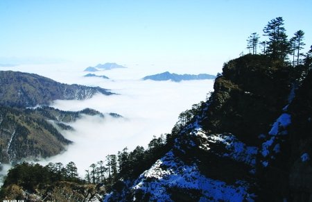 西岭雪山冰雪节万人堆雪球将挑战世界纪录