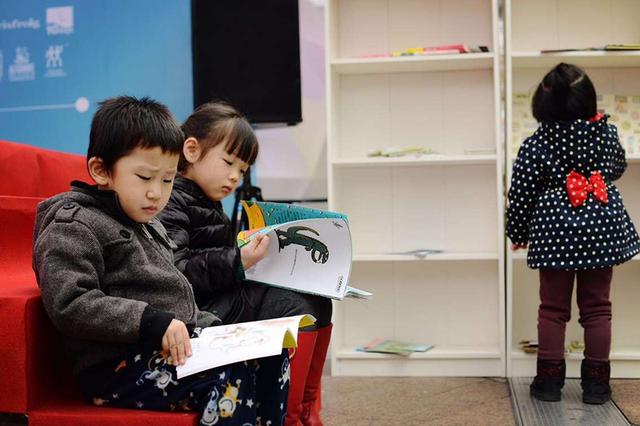 远东百货爱心活动 建立乡村小学移动图书馆_大