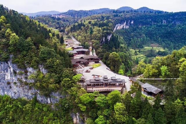 重庆武隆50级地震天坑寨子景区未受到影响