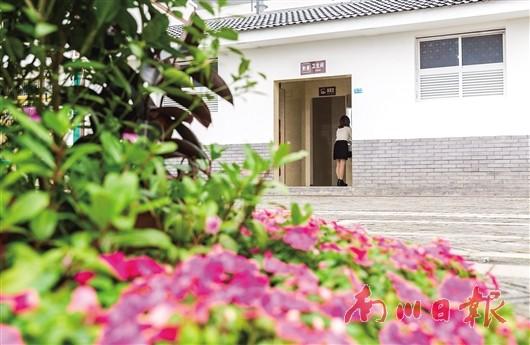南川厕所改造小变化 农村生产生活条件大进步
