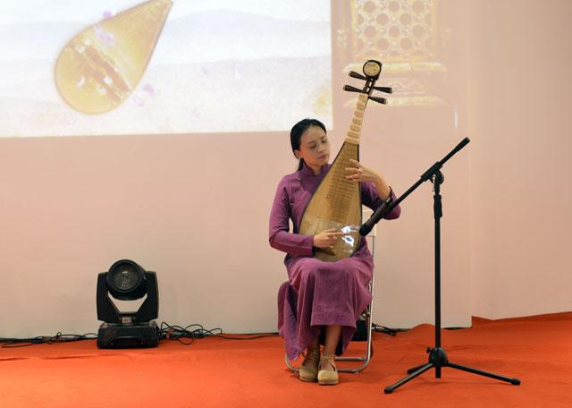 刘开渠艺术学校江与城校区开业 众多艺术家助