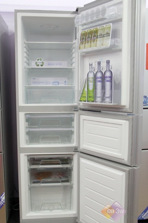节能家电持续火热销售中 美的冰箱售价不到3千
