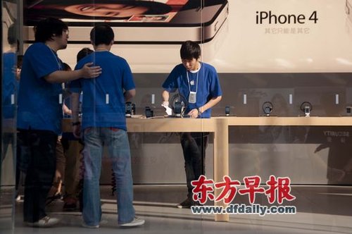 苹果零售店被指销售iphone4翻新机