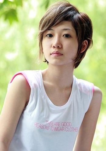 快女洪辰疑整容 去年参加花儿朵朵