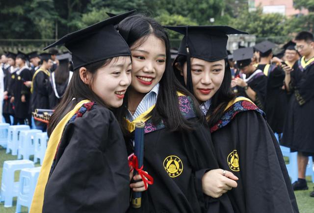 2．重庆大学毕业证查询：如何查询重庆传媒大学毕业证