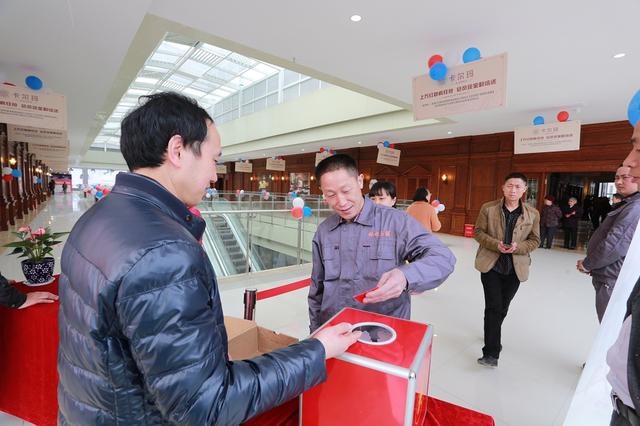 香港卡尔玛家居重庆公司隆重举行试营业开幕仪