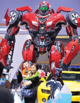 15万人昨天花了7亿买车 一天买走4975台