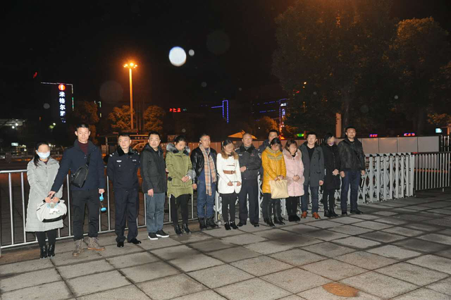 万州一老伯被连环电话诈骗30余万