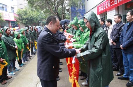 丰都警方破获一摩托车盗窃团伙 追回被盗车辆37台