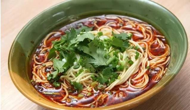 重庆豌杂小面勾得我魂不守舍 解放碑这几家不