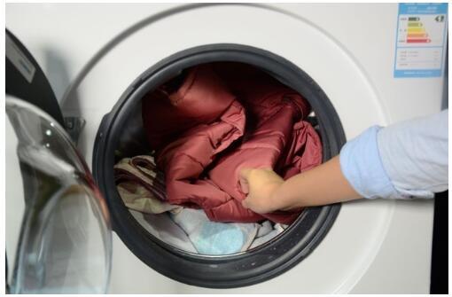 不看不知道!洗衣机四大误区你避开了吗