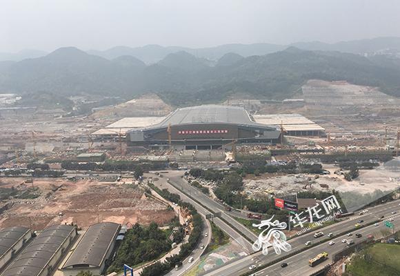 重庆西站年底投用 配全国最大跨度清水混凝土雨棚