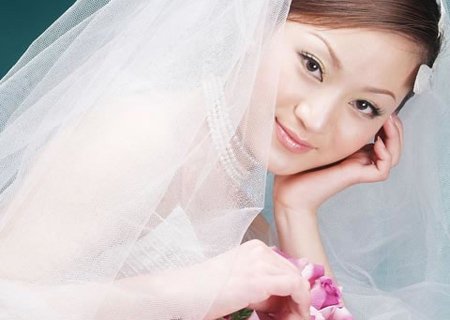 漂亮新娘婚纱摄影_新娘婚纱图片(3)