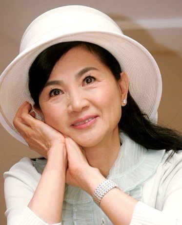 台湾帽子歌后凤飞飞肺癌猝逝 享年60岁