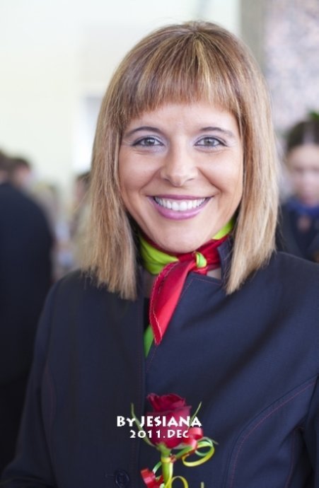 组图:网友实拍各国空姐的迷人微笑