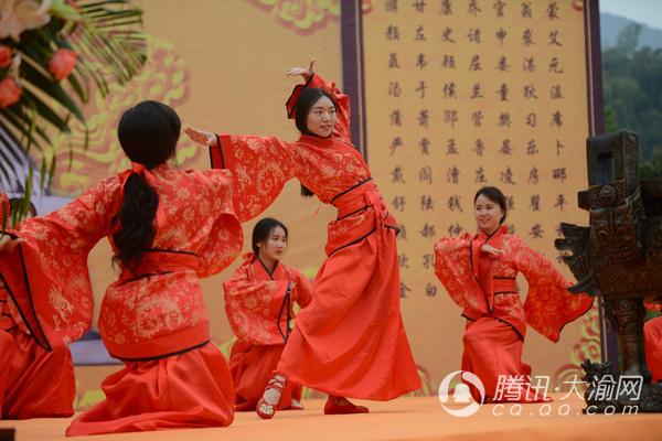 合唱谱西海之雁-上午10时,鼓乐齐鸣,舞步蹁跹,祭祀活动在汉代乐舞《重回汉唐》