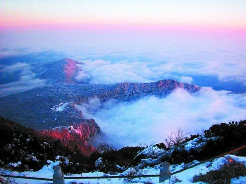 八月蜜月之旅 四大锁住爱情之地_国内游