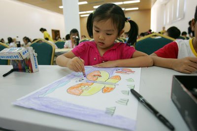 小学生赛书画 7岁童学画10天描绘森林重庆_新