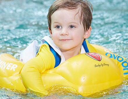 天热游泳孩子皮肤红痒 户外游泳该如何防晒?