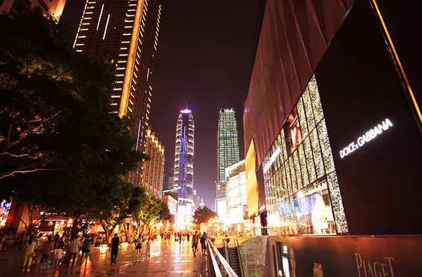 美哭！解放碑为你点亮360度无死角的夜色之美~