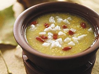 安神养心3食物 最适合女人睡前吃_减肥