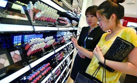 大牌化妆品价格将上调 营销成本等因素促涨