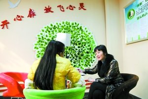 隔壁叔叔爱挠她胳肢窝 13岁女孩险遭毒手猥亵