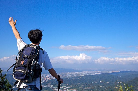 奖励游迎报名高峰 旅行社定制服务走俏