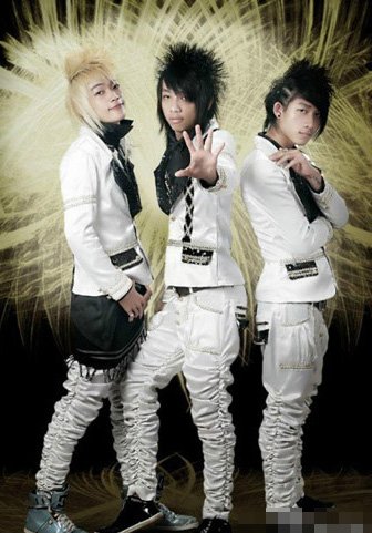 女生最厌恶<em>男生</em>装束 <em>洗剪吹</em>排行第一_大渝网