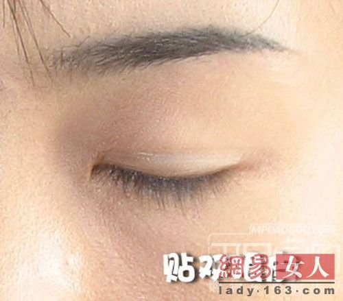 内双怎么贴双眼皮图解_双眼皮贴怎么用