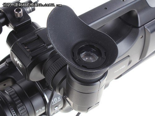 实用和专业具备高质量摄影机 JVC HM85售价
