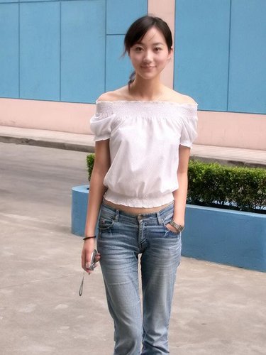 新生代十大美女校花着装大比拼_商城新闻