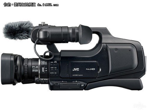 实用和专业具备高质量摄影机 JVC HM85售价