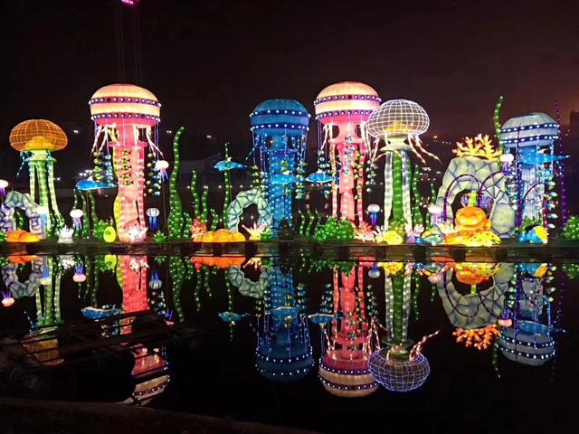 重庆欢乐谷灯光节启幕 斥资2000万的文化盛会