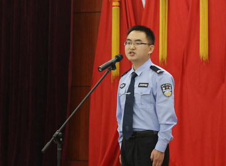 永川民警演讲为民服务的点点滴滴