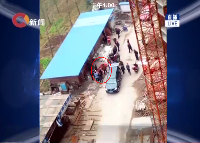 綦江一在建工地3名工人意外坠楼 其中1人当场