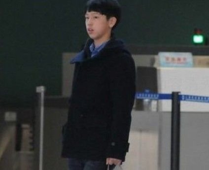 陈凯歌陈红15岁儿子私照曝光 就读于外国学校