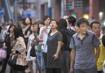 上海地铁追尾原因公布 人工调度未严格执行规