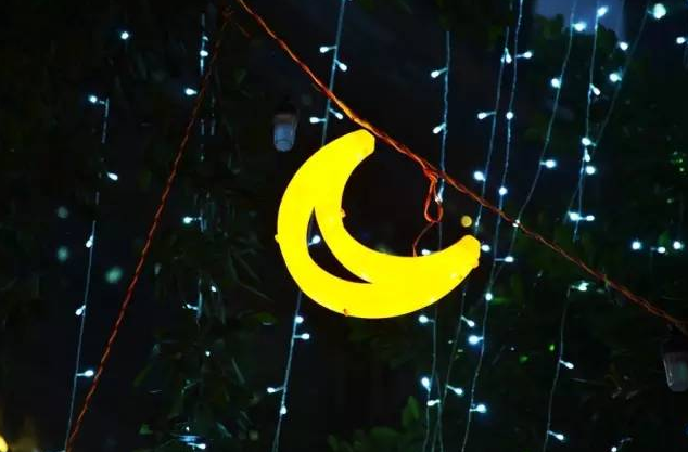 美哭！解放碑为你点亮360度无死角的夜色之美~